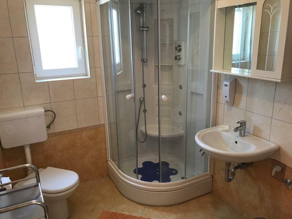 Apartmani Marija Klimno B ภายนอก รูปภาพ