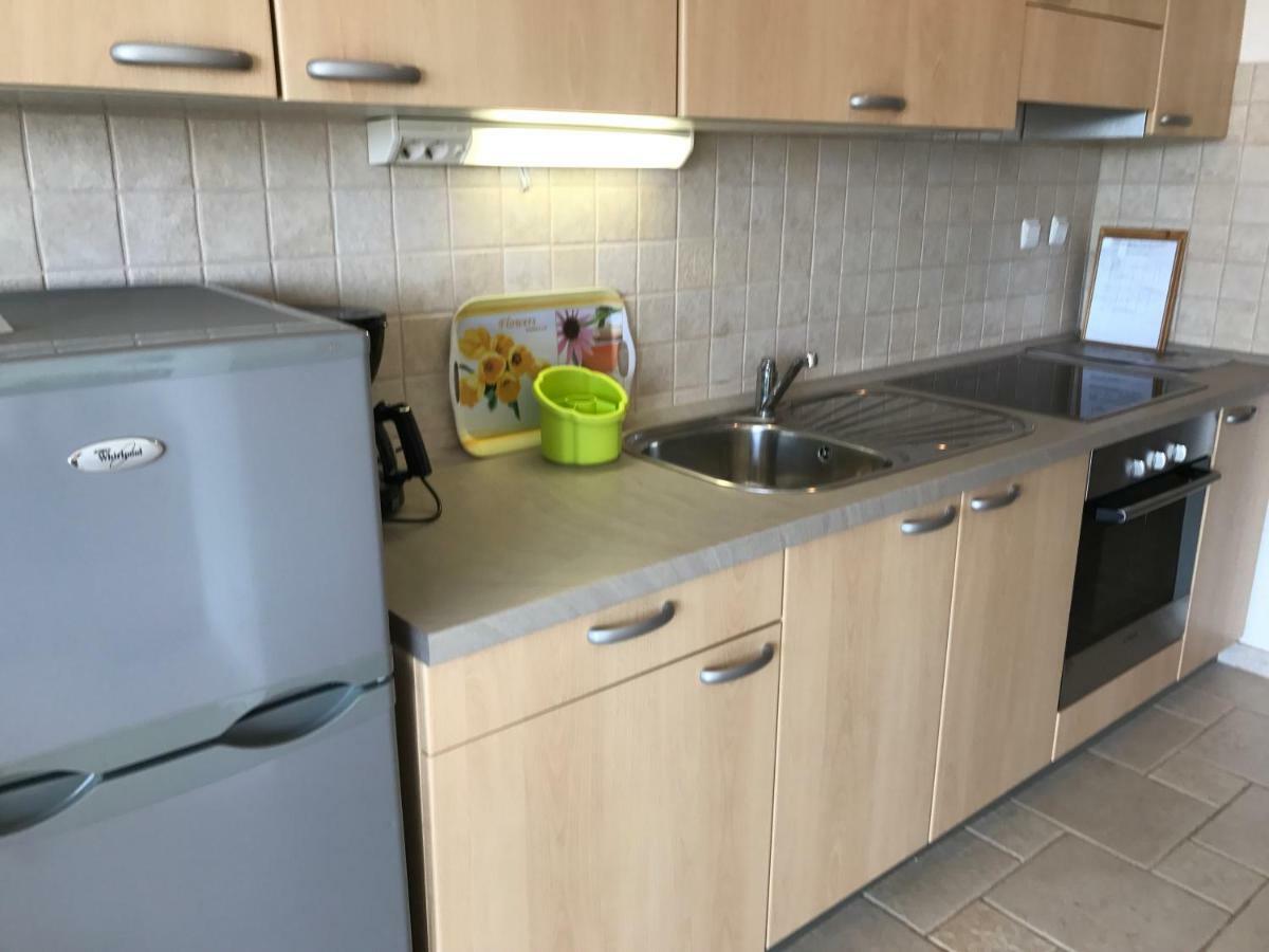 Apartmani Marija Klimno B ภายนอก รูปภาพ