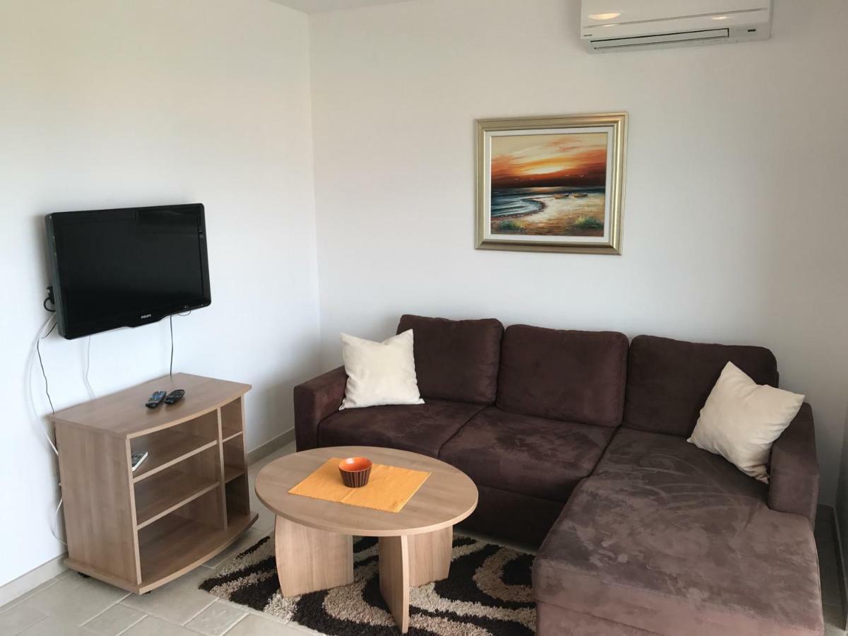 Apartmani Marija Klimno B ภายนอก รูปภาพ