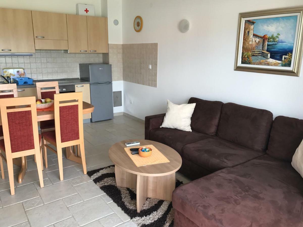 Apartmani Marija Klimno B ภายนอก รูปภาพ